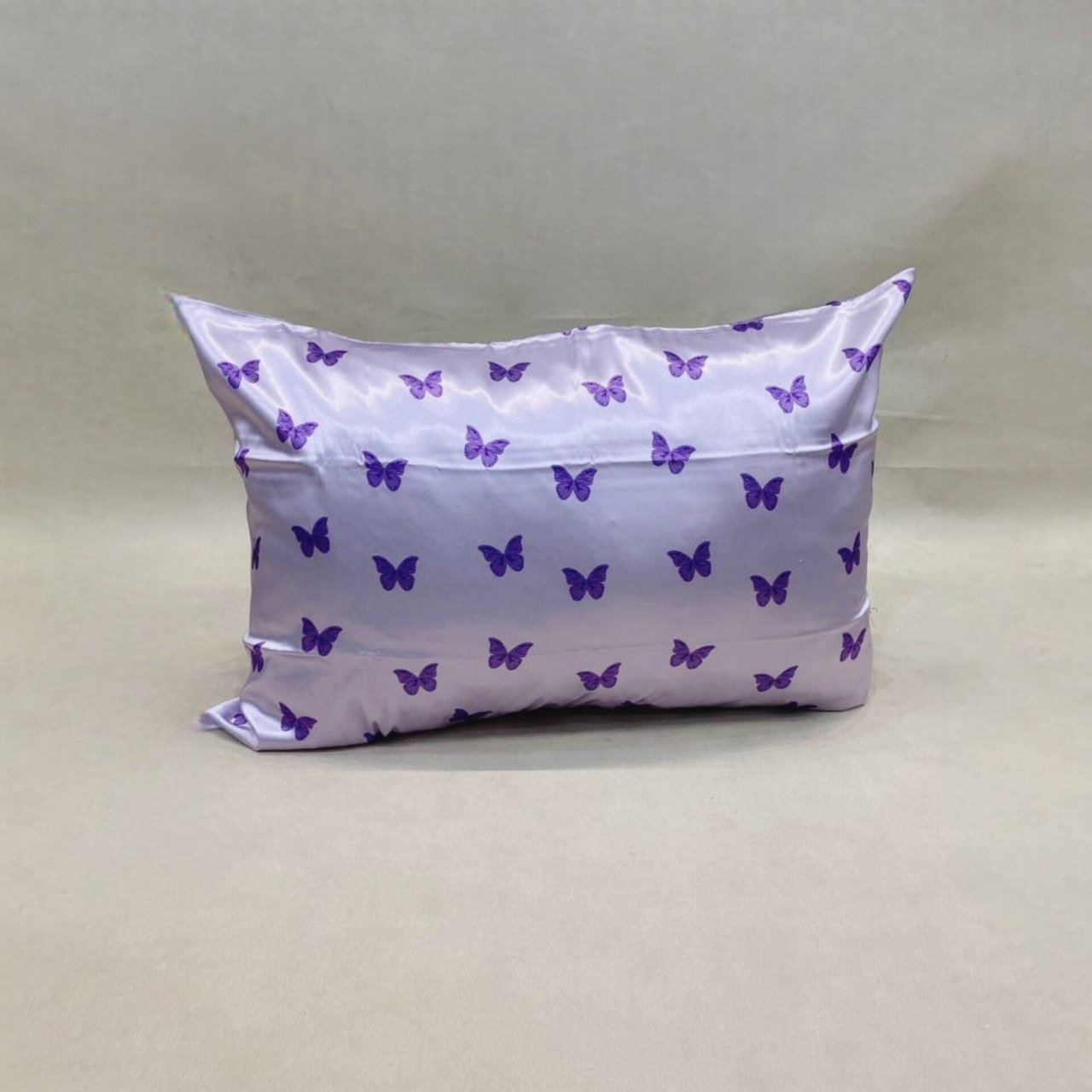 روبالشی ساتن یاسی پروانه ای