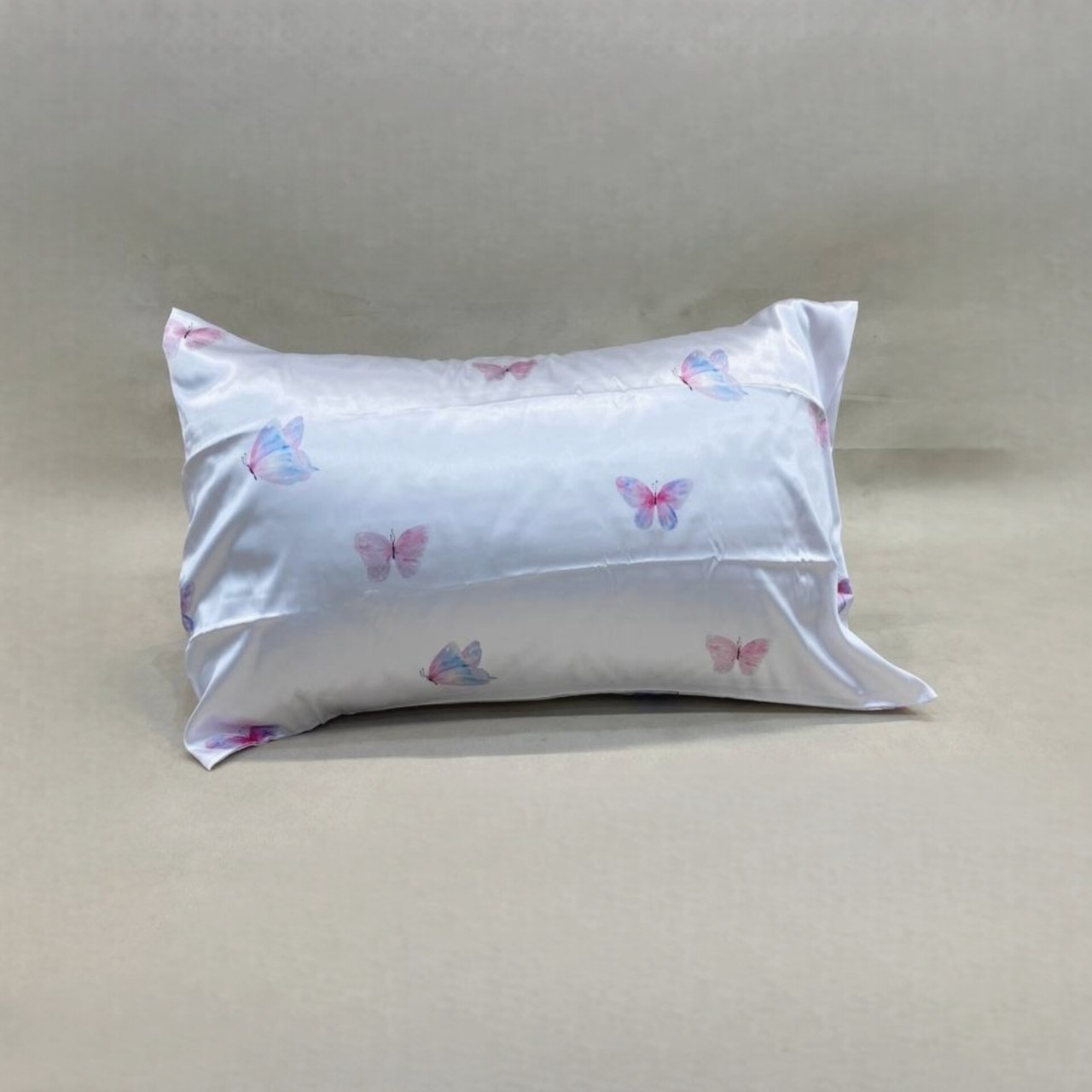 روبالشی ساتن پروانه ای سفید - صورتی